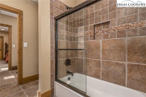 381 Cloud Spring Dr, Sugar Mountain, NC 28604 photo 41