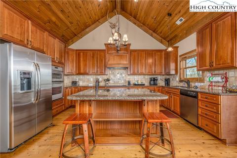 381 Cloud Spring Dr, Sugar Mountain, NC 28604 photo 14