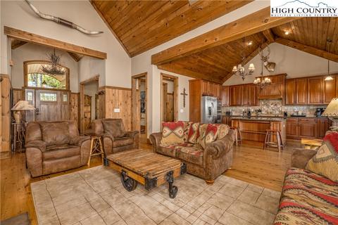 381 Cloud Spring Dr, Sugar Mountain, NC 28604 photo 10