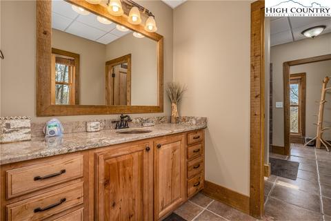 381 Cloud Spring Dr, Sugar Mountain, NC 28604 photo 40