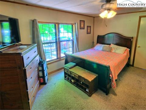 160 Phoenix Dr, Lansing, NC 28643 photo 17