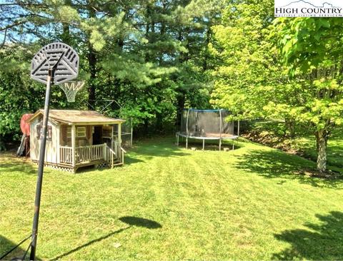160 Phoenix Dr, Lansing, NC 28643 photo 22