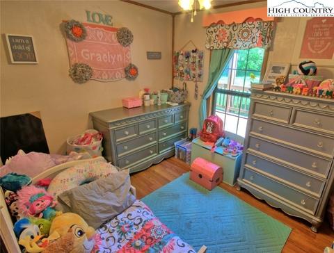 160 Phoenix Dr, Lansing, NC 28643 photo 20