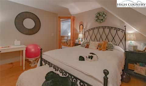 435 Stoney Fork Rd, Deep Gap, NC 28618 photo 19
