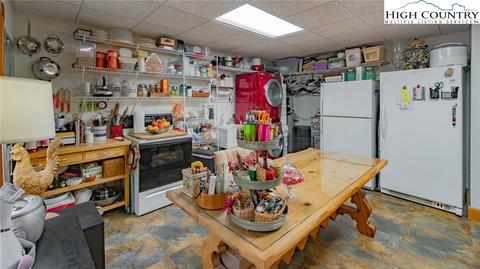 435 Stoney Fork Rd, Deep Gap, NC 28618 photo 34