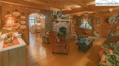 435 Stoney Fork Rd, Deep Gap, NC 28618 photo 13