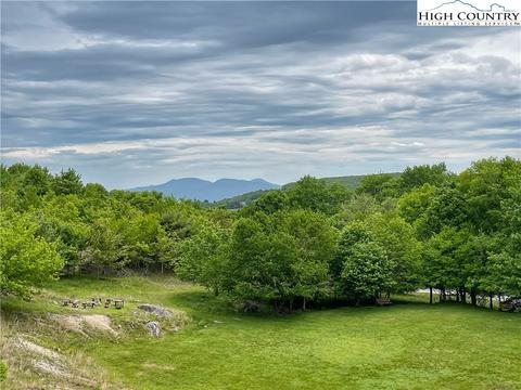 102 Spring Branch Rd #B, Beech Mountain, NC 28604 photo 1