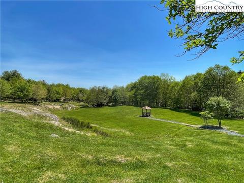 102 Spring Branch Rd #B, Beech Mountain, NC 28604 photo 3