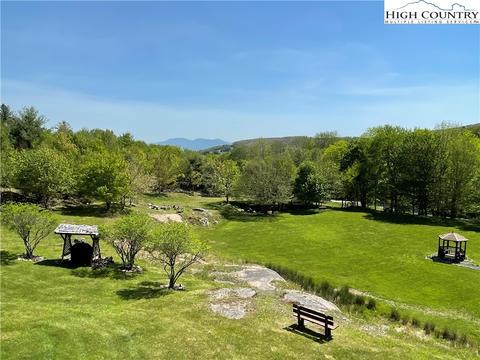 102 Spring Branch Rd #B, Beech Mountain, NC 28604 photo 2