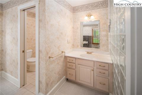 385 Kellwood Dr, Boone, NC 28607 photo 19