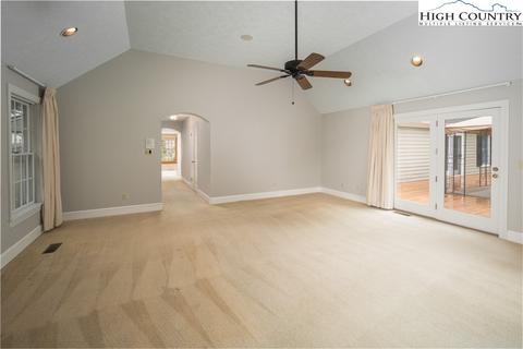 385 Kellwood Dr, Boone, NC 28607 photo 16