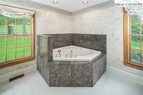 385 Kellwood Dr, Boone, NC 28607 photo 17