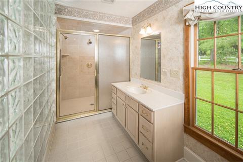 385 Kellwood Dr, Boone, NC 28607 photo 20
