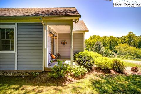 184 Daydreams Ln, Deep Gap, NC 28618 photo 6