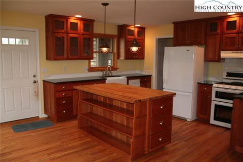 2312 Ebenezer Rd, Jefferson, NC 28640 photo 12
