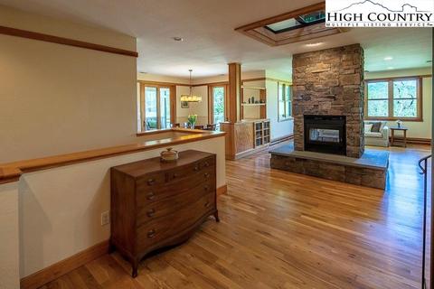 253 N Kinsale Dr, Boone, NC 28607 photo 9