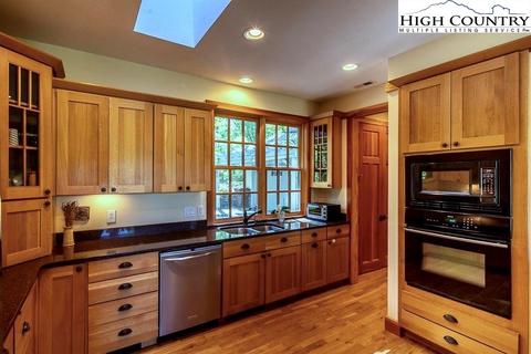 253 N Kinsale Dr, Boone, NC 28607 photo 16