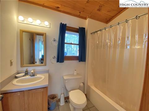 985 Locust Gap Rd, Vilas, NC 28692 photo 17