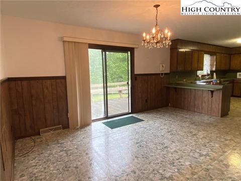 286 Barrett Rd, Ennice, NC 28623 photo 7