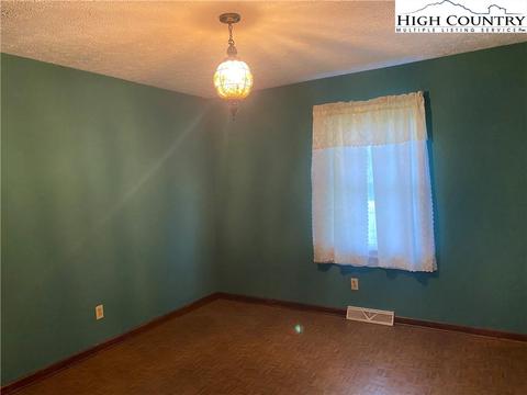 286 Barrett Rd, Ennice, NC 28623 photo 18