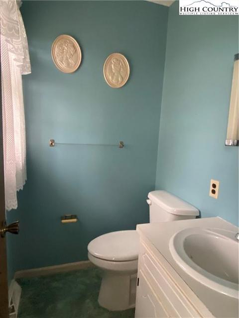 286 Barrett Rd, Ennice, NC 28623 photo 14