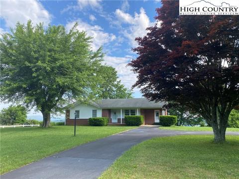 286 Barrett Rd, Ennice, NC 28623 photo 4