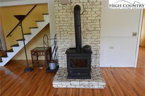 237 Duncan St, Sparta, NC 28675 photo 14