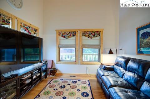 111 Boca Ridge Rd, Boone, NC 28607 photo 6