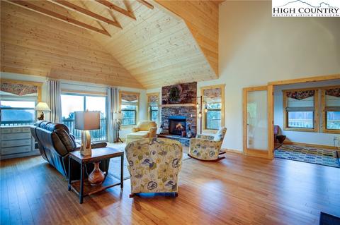111 Boca Ridge Rd, Boone, NC 28607 photo 4