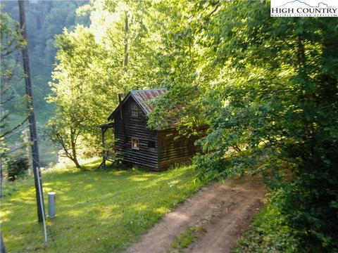 2728 Roaring Fork Rd, Creston, NC 28615 photo 37