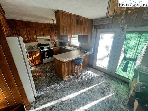 2728 Roaring Fork Rd, Creston, NC 28615 photo 14
