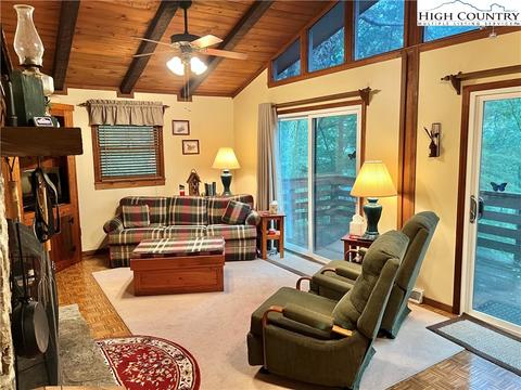 103 Cherry Ln, Deep Gap, NC 28618 photo 9