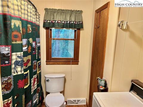 103 Cherry Ln, Deep Gap, NC 28618 photo 12