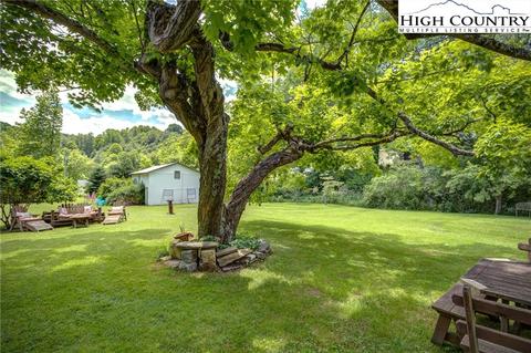 325 Joe Shoemaker Rd, Vilas, NC 28692 photo 9