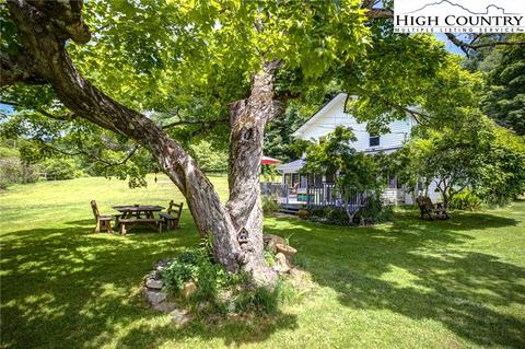 325 Joe Shoemaker Rd, Vilas, NC 28692 photo 2