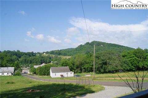 128 Maple St, Sparta, NC 28675 photo 8