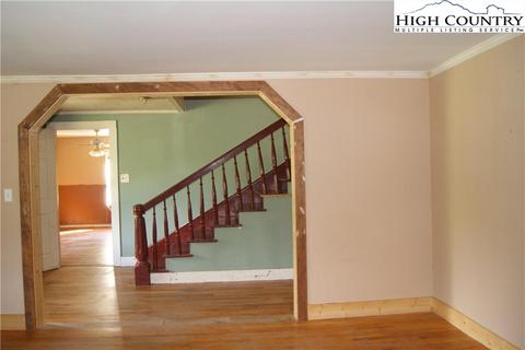 128 Maple St, Sparta, NC 28675 photo 16