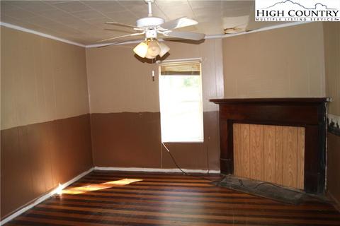 128 Maple St, Sparta, NC 28675 photo 13