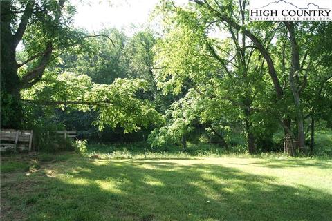 128 Maple St, Sparta, NC 28675 photo 29