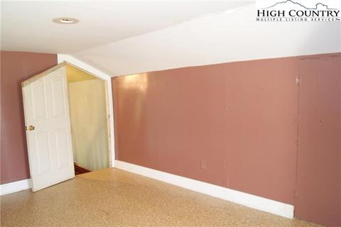 128 Maple St, Sparta, NC 28675 photo 25