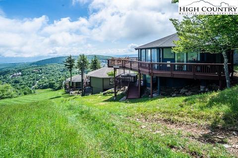 139 Skiloft Rd, Beech Mountain, NC 28604 photo 2