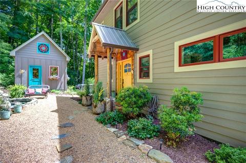 692 Great Sky Dr, Todd, NC 28684 photo 2