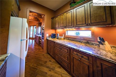 282 Ledgestone Ln, Boone, NC 28607 photo 8