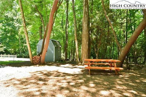 21 Maple Leaf Ln, Glade Valley, NC 28627 photo 10