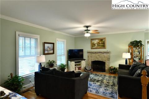 21 Maple Leaf Ln, Glade Valley, NC 28627 photo 11