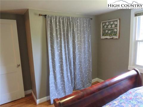 102 Edmonds Rd, Ennice, NC 28623 photo 7