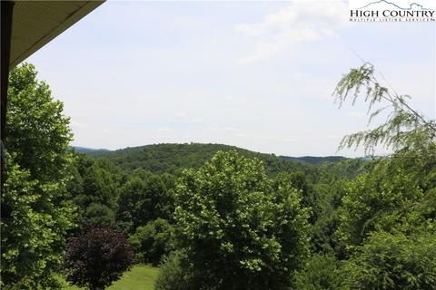 206 Overlook Dr, Crumpler, NC 28617 photo 25