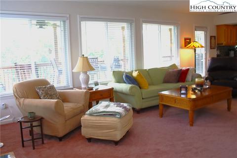 206 Overlook Dr, Crumpler, NC 28617 photo 7