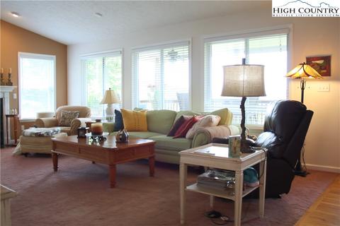 206 Overlook Dr, Crumpler, NC 28617 photo 5