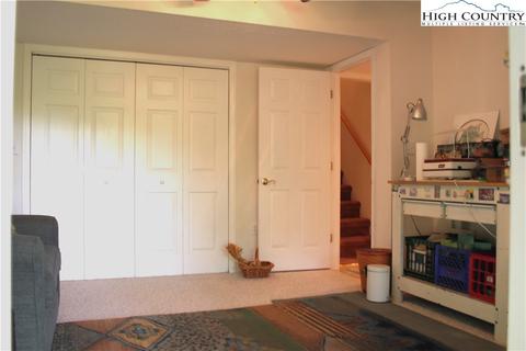 206 Overlook Dr, Crumpler, NC 28617 photo 23